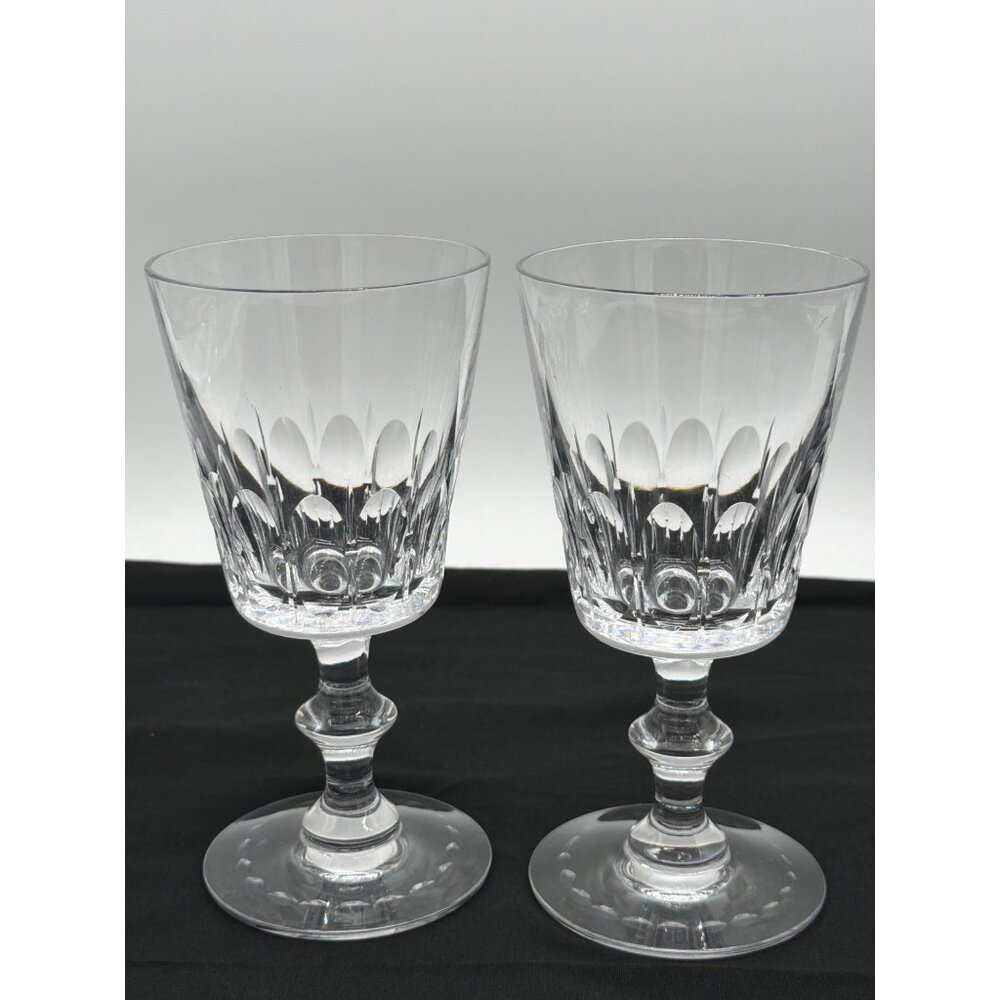 Elegant Crystal Wine Glasses With Etched Design - Set Of 2 - Vintage Style Sturd